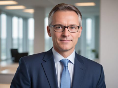 Neuer Hauptgeschäftsführer der Deutschen Gesetzlichen Unfallversicherung stellt seine Amtsübernahme… Neuer Hauptgeschäftsführer der Deutschen Gesetzlichen Unfallversicherung stellt seine Amtsübernahme…